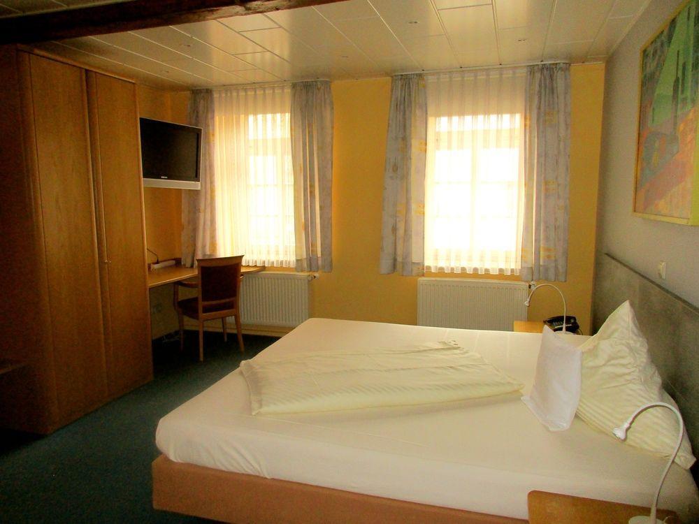 Hotel Restaurant Zehntscheune Sinsheim Luaran gambar
